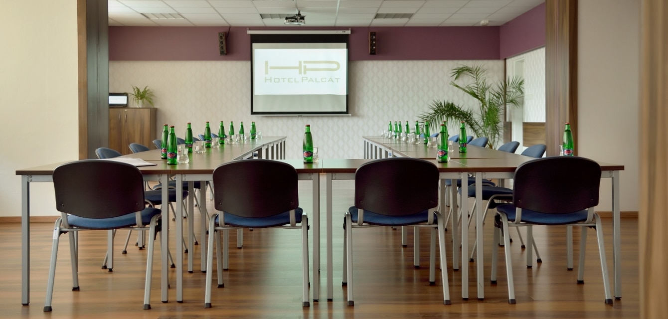 Konferenční salonek Kotnov v Hotelu Palcát Tábor